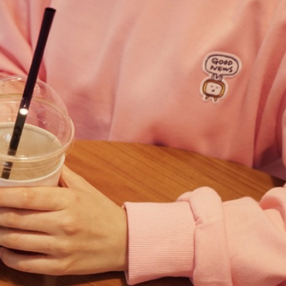굿뉴스 자수와펜 오버핏 맨투맨 - 핑크(Pink)